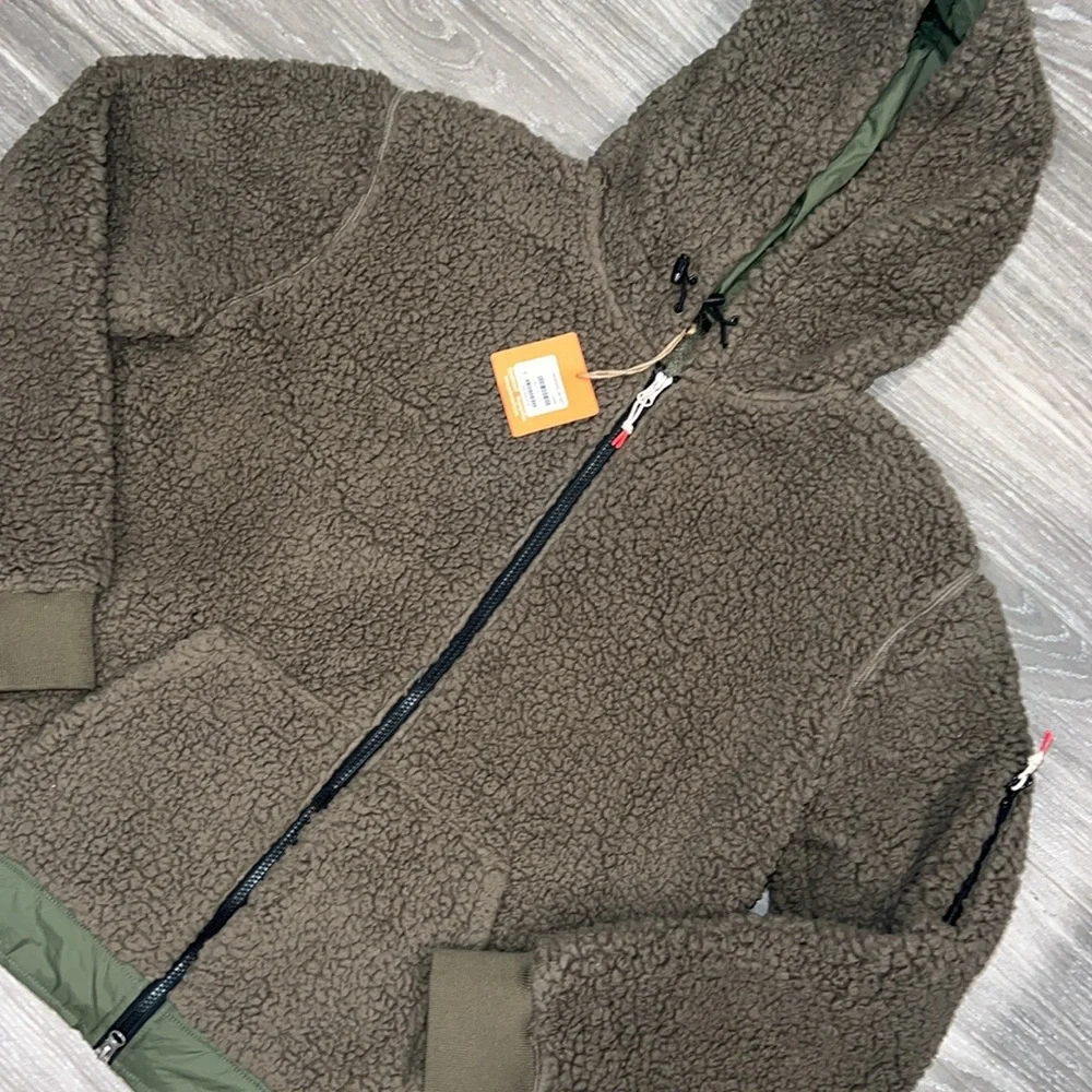 Poler stuff shaggmaster jacket. Size L. NWT. - Picture 2 of 5